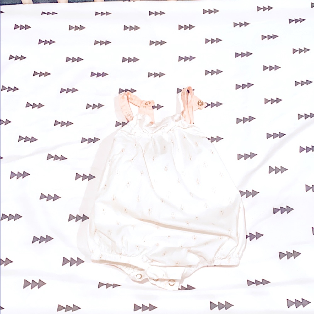 Tahari baby white eyelet bubble romper